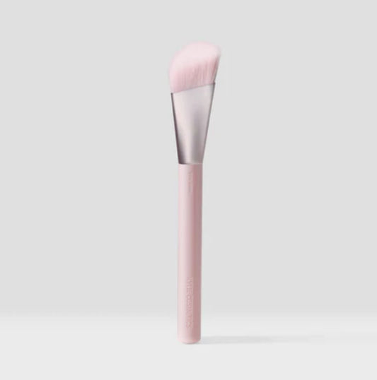 Kylie Cosmetic skin tint brush